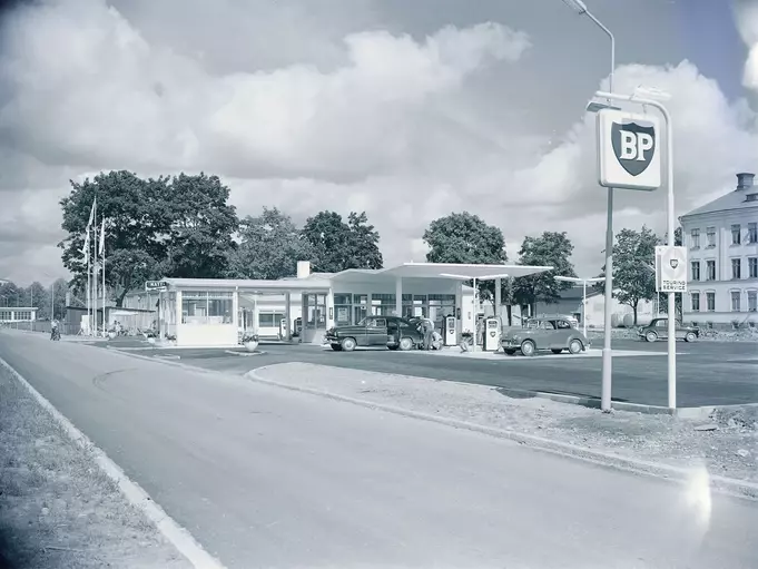 Ateljé J-Berg Gävle Fotograf Evert ”J-Berg” Jäderberg Motiv: BP macken Södertull